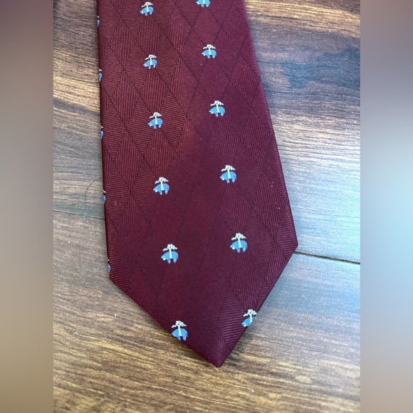 BROOKS BROTHERS “346” Red and Blue Silk Stain Resistant Tie - Picture 7 of 9